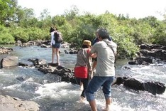 Song Ray Waterfall challenges rock scrambling lovers