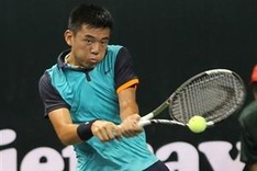 Ly Hoang Nam among world top 500 tennis players