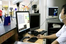 Hanoi tightens supervision over visitors from Ebola outbreak areas