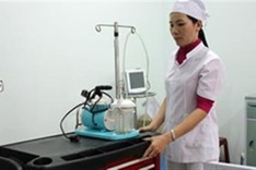 Australia donates child healthcare equipment to Khanh Hoa