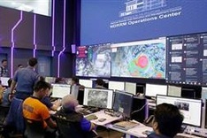 Urgent preparations as super typhoon closes in on Philippines