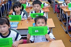 Rush to register in best HCM City primary schools