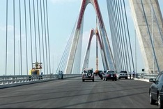 Japan proposes name change for Nhat Tan Bridge