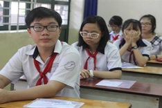 HCM City authorities fail to provide sufficient high school places