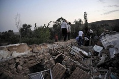 Rescuers dig for survivors after quakes kill 250 in Iran
