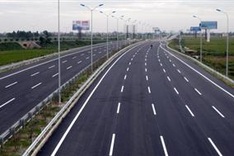 Mammoth $4.3 billion Hanoi-Can Tho expressway upgrade under scrutiny