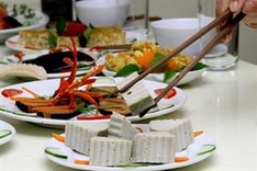 Veggie market whets appetites in HCMC