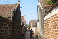 Villagers complain heritage status offers little benefit