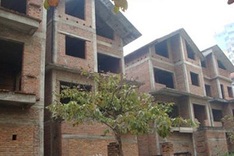 Hanoi to put 10% tax on abandoned villas