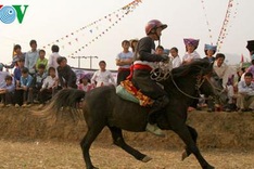 Horse race on Ta Leng Mountain