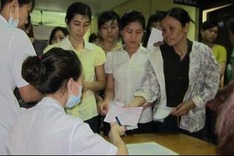 Vietnam battles hospital overcrowding