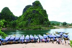 Quang Binh caves: A bedrock of tourism