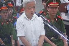 Trial of former ACB bank official reopens