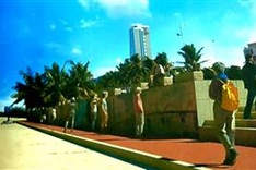 Da Nang to adorn sea dyke with tourist-friendly art