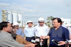 Deputy PM underlines environmental safety at alumina plant