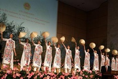 Ao Dai fashion show at UN headquarters