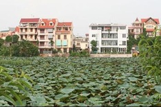 West Lake remains attractive despite market slump
