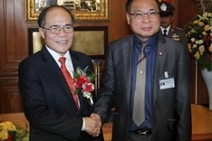 NA Chairman holds talks with Thai counterpart