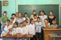 A special class in Hanoi pagoda