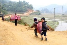 District’s chair refuses 100 scholarships for poor students for fear for lawsuits