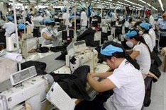 Trade deficit $9.5 billion, lowest in 10 years