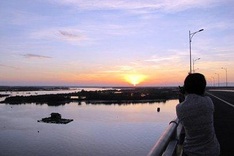 A peaceful dawn on Go Gang Raft Village