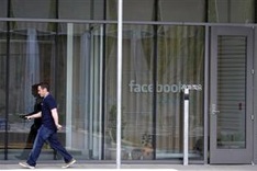 Facebook, Yahoo! patent battle heats up