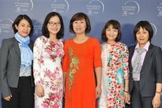 Five Vietnamese female scientists win L'Oreal-UNESCO awards