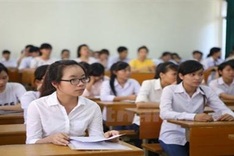 Public still wary of private universities