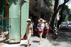 City’s tourism dept says hotels are struggling