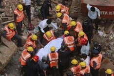 Building collapses outside Mumbai after heavy rain; 12 dead