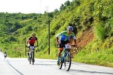 Over 110 cyclists joins in mountain bike race exploring Lung Po