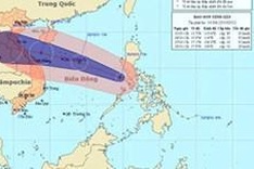 Tropical storm heads toward central Vietnam