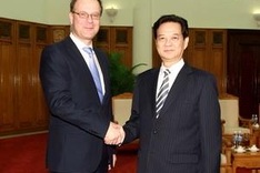 Vietnam, Hungary open-up traditional ties