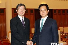 ADB to give 1.37 billion USD for Vietnam in 2014