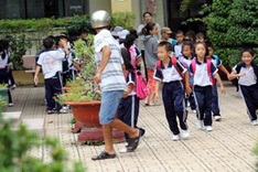 Controversy over traffic commitment for six year-olds