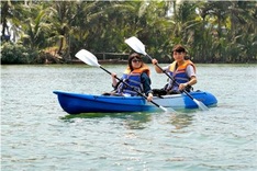 Kayak fishing on the De Vong River