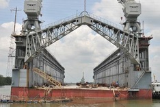 Two former Vinalines leaders prosecuted for corruption