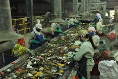 Vietnam takes measures to treat increase in domestic waste