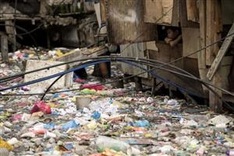 Manila 'trash bin' waterway choked with plastic