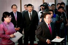 Mongolia President Elbegdorj wins vote: preliminary results