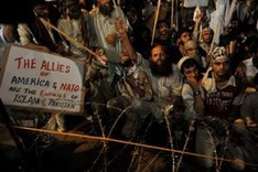 Pakistani Islamists to march on Afghan border