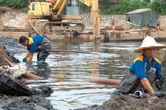 Hanoi moves to restore river flows