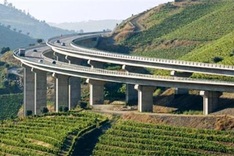 Quang Ninh chooses local investors for Van Don-Mong Cai Expressway project