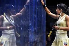 David storms to 7th squash world final