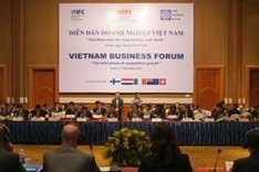 Competitive growth in focus at business forum