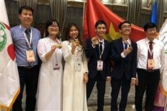 Vietnamese students win three golds at 2018 International Biology Olympiad