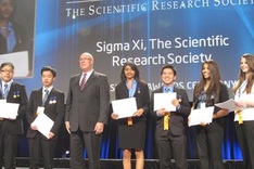 American Vietnamese students win big at science fair