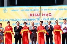 Exhibition commemorates 60 years of Hanoi liberation