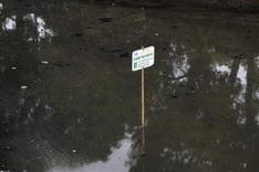 'Dead' rivers in Hanoi